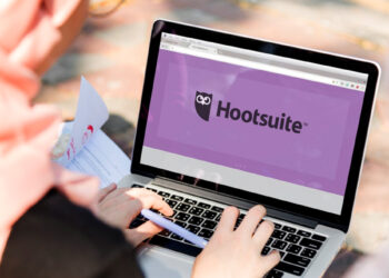 Hootsuite presenta una de las principales tendencias de redes sociales para 2025