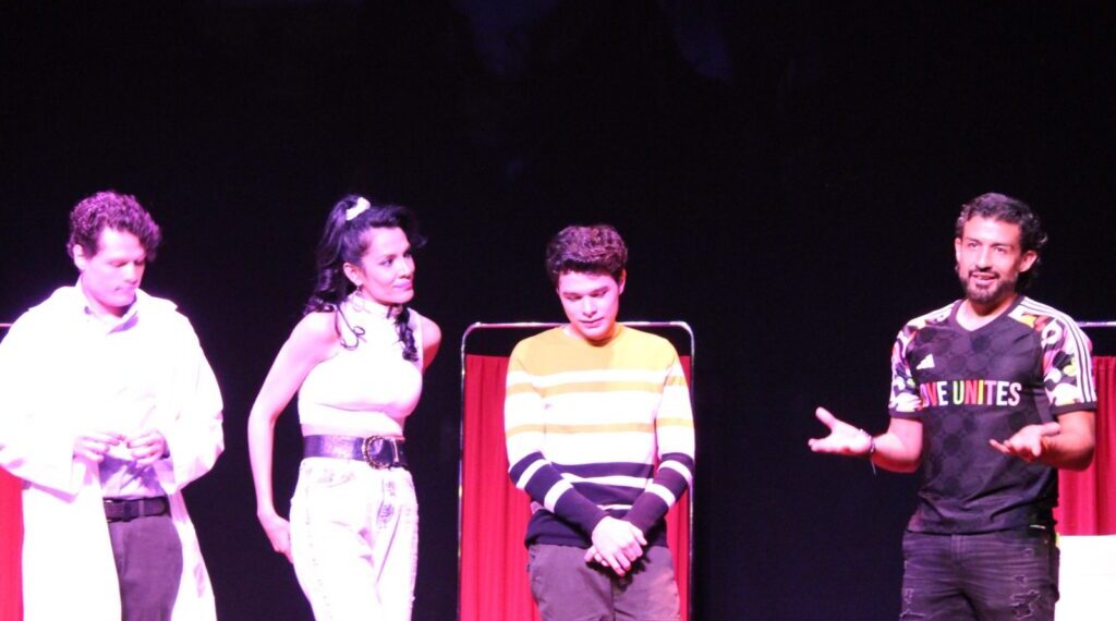 ‘Expuestos’, una obra de teatro que retrata la realidad de las personas que viven con VIH