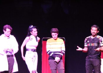 ‘Expuestos’, una obra de teatro que retrata la realidad de las personas que viven con VIH