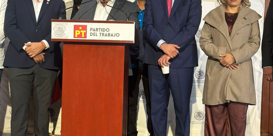 Disidencia petrolera desconoce a Ricardo Aldana como líder del STPRM y acusa contubernio con secretario del Trabajo