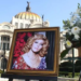 Decenas esperan afuera de Bellas Artes para el último adiós a Silvia Pinal