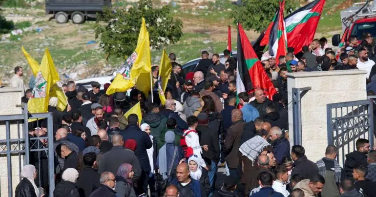 Israel anuncia la liberación de los 200 presos palestinos a cambio de rehenes israelíes