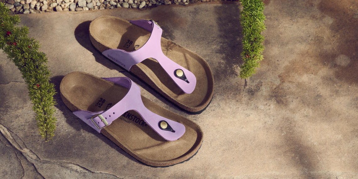 LA SANDALIA COMO UNA PIEZA DE CULTO