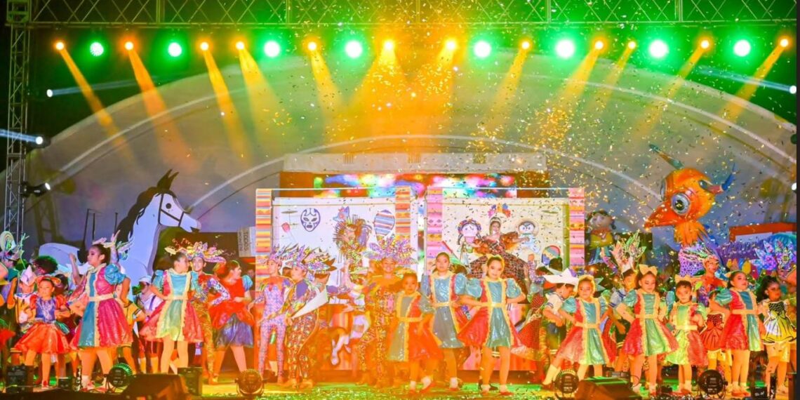 Vive el Carnaval de Campeche 2025, evento lleno de tradición y espectáculos para toda la familia