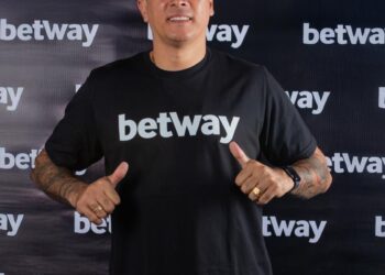 Blas Pérez rememora la histórica chilena de Raúl Jiménez en 2013