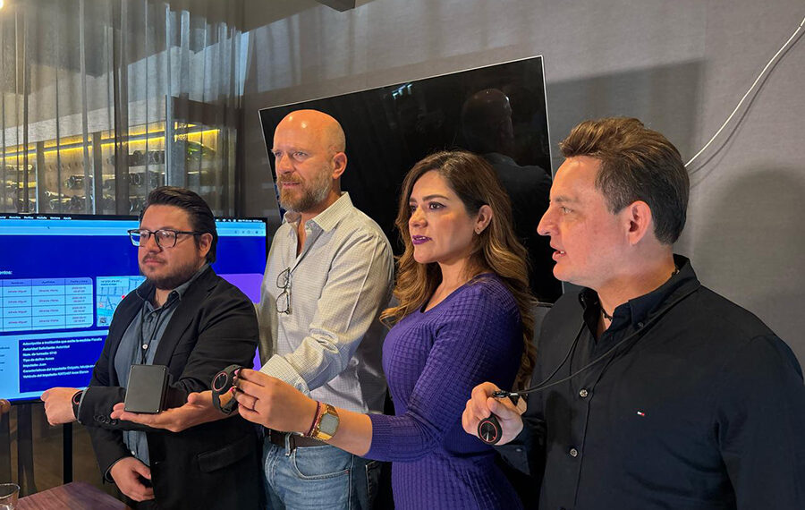 Presentan Pulsera Inteligente para protección de mujeres en México