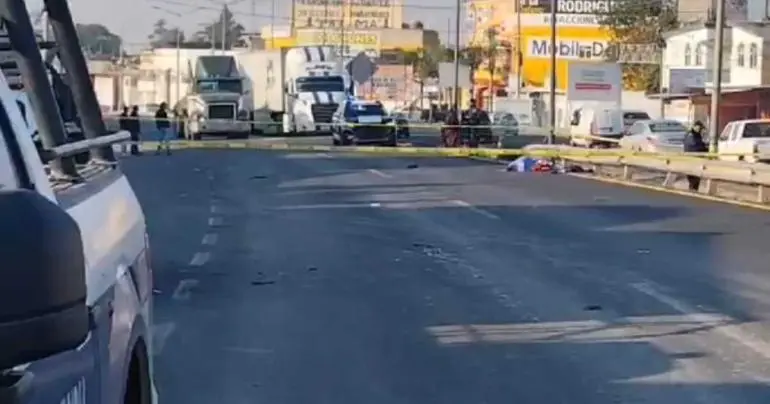Patrulla del Edomex atropella y mata a mujer en Vía Corta a Santa Ana, Tlaxcala