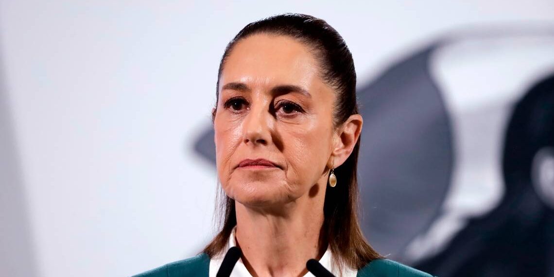 Médicos cubanos no desplazan trabajo de especialistas mexicanos: Sheinbaum