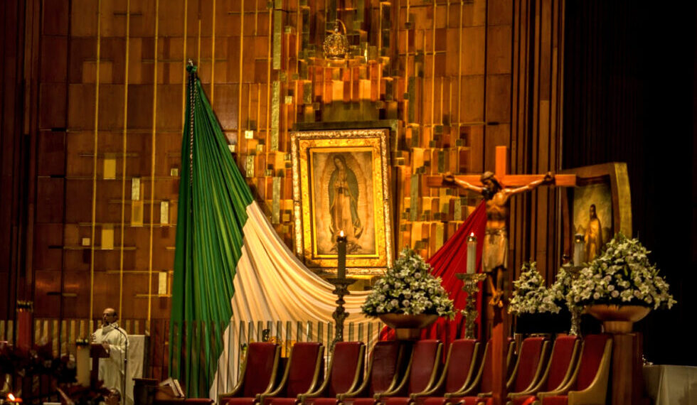 Misa en honor al Papa Francisco en la Basílica de Guadalupe; aquí la hora