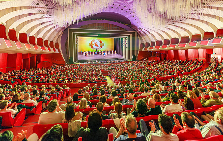 Promotora de Shen Yun en México denuncia campaña de difamación orquestada por la Embajada de China