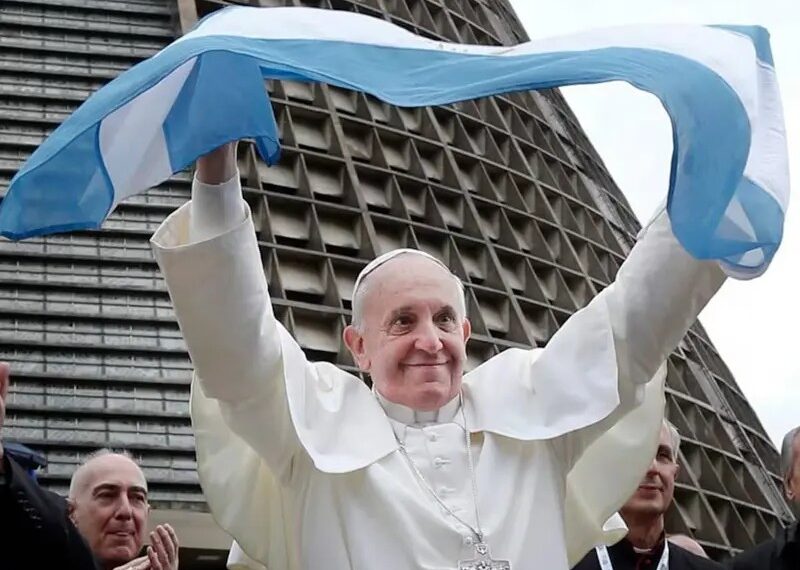 Milei despide al Papa Francisco; Argentina declara 7 días de luto nacional