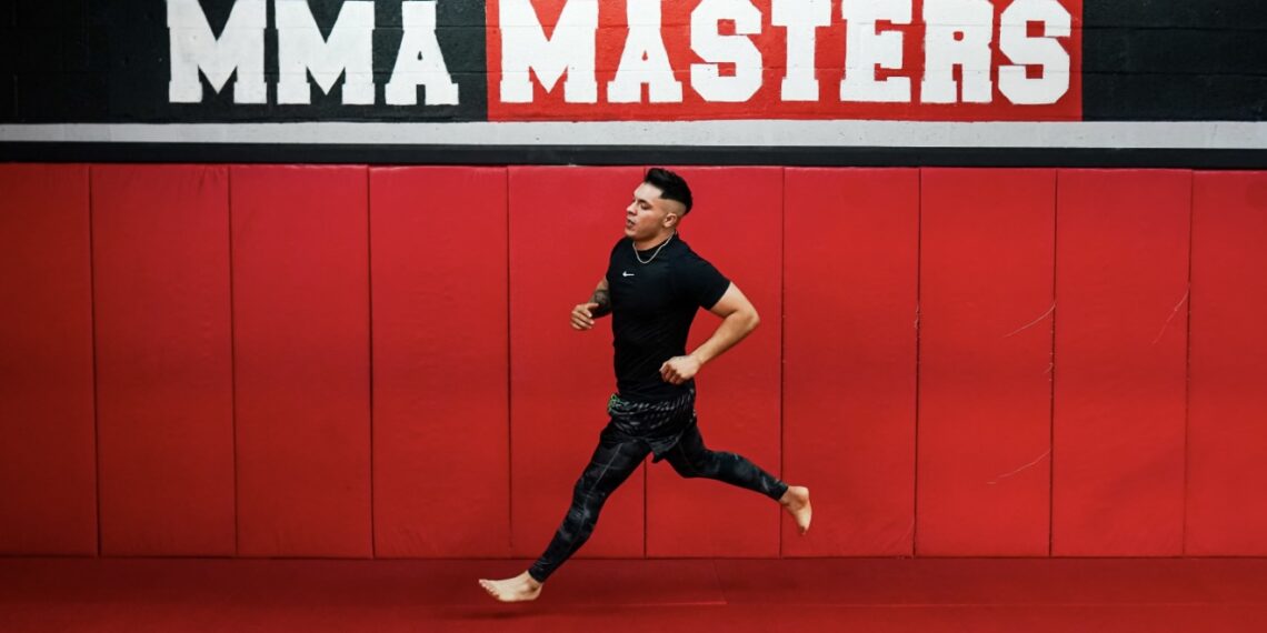 EL CANTANTE DE REGGAETON JAWY MÉNDEZ ENFRENTA DESAFÍO EN COMBATE GLOBAL EN ARTES MARCIALES M,IXTAS MAÑANA JUEVES