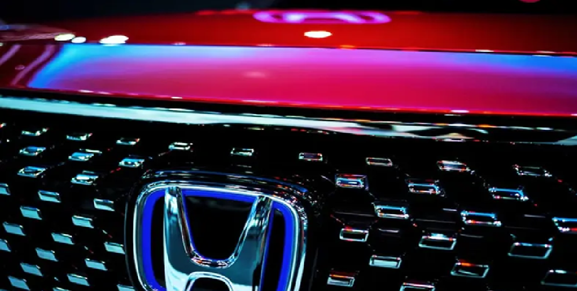 Ebrard descarta mudanza de Honda de México a EU por aranceles