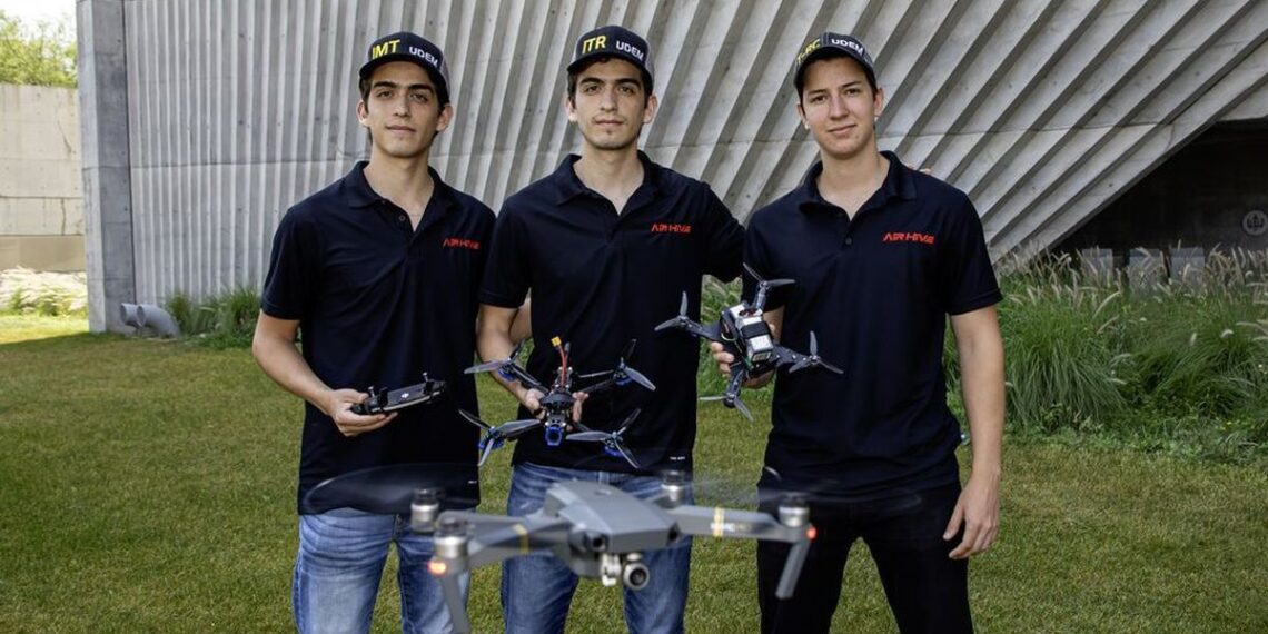 Talentos de la UDEM destacan en competencia mundial de drones autónomos