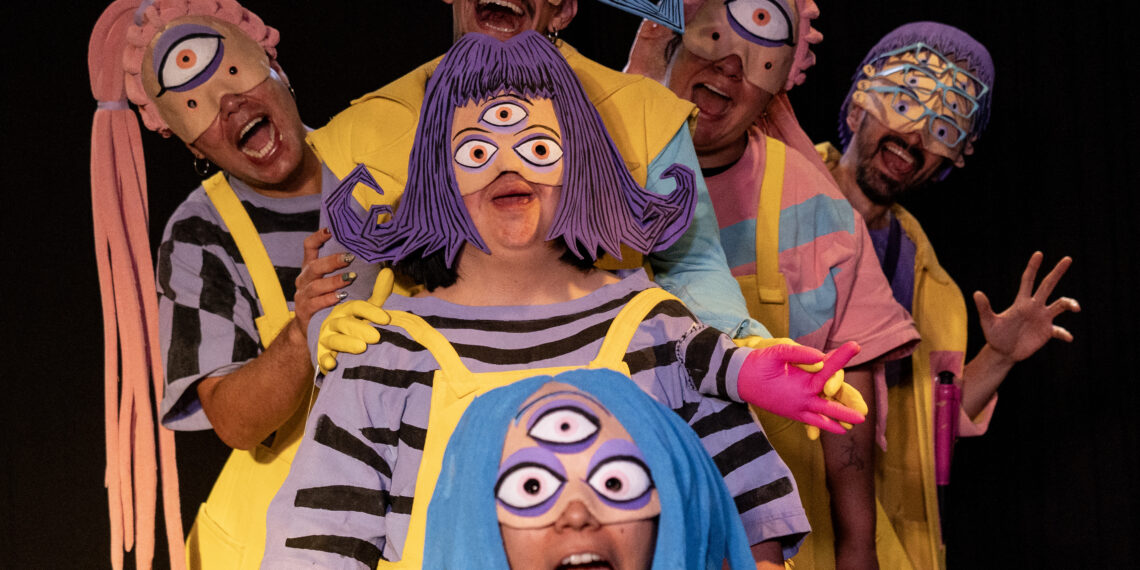 ¿nOrMaL…?, una propuesta escénica divertida con una reflexión importante para para todo público