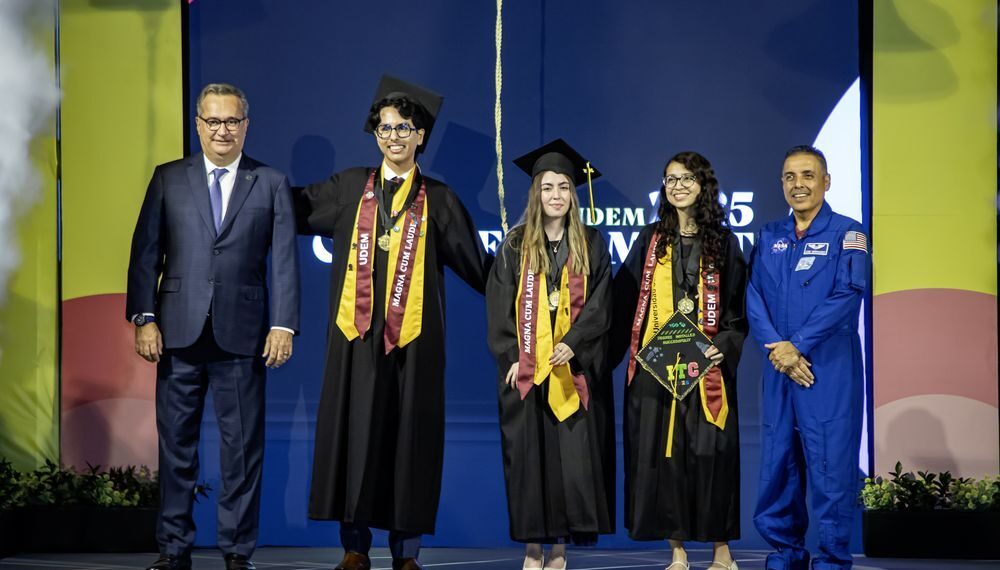 Celebran Commencement UDEM Primavera 2025 con la participación del astronauta José Hernández