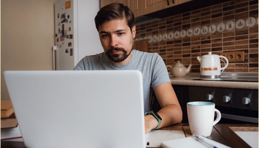 Estudiar sin poner en pausa tu vida, el futuro de la educación ya llegó, según Tecmilenio