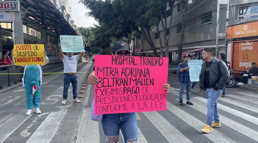 “Nos dejaron sin trabajo y sin justicia”, dicen en protesta enfermeras y trabajadores del Sanatorio Trinidad