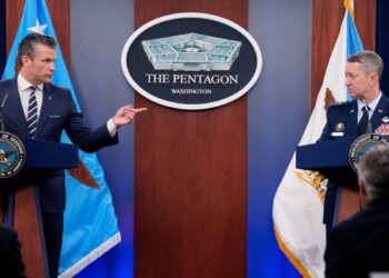 Estados Unidos ha “devastado el programa nuclear iraní”, informó el jefe del Pentágono