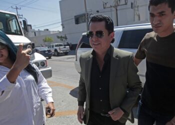 ¿Por qué le congelaron 5.8 mdp a Los Alegres del Barranco?