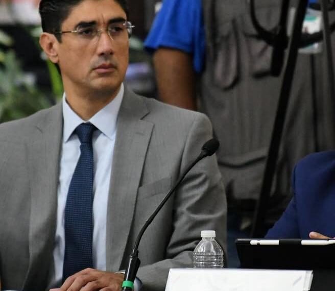 Auditor superior de Jalisco se ostenta como doctor sin serlo, denuncian senadores; panista exige su renuncia