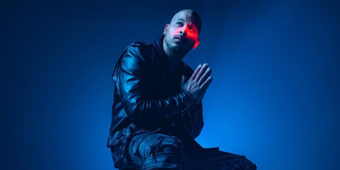 Jalil López conmueve a Ciudad de México con una presentación espontánea frente al Palacio de Bellas Artes