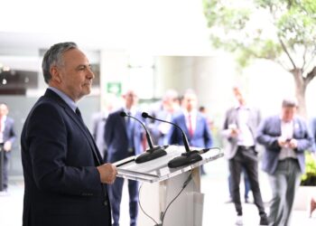 Diputados impulsan propuesta para que FGR cree comisión contra huachicol fiscal