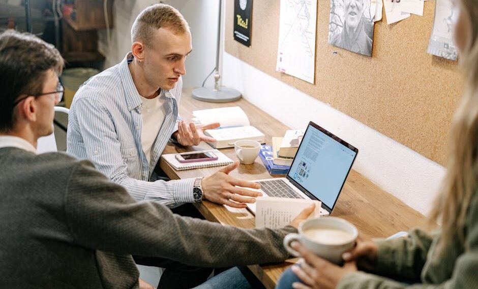 La UMAD impulsa el crecimiento profesional a través de su oferta 100% en línea