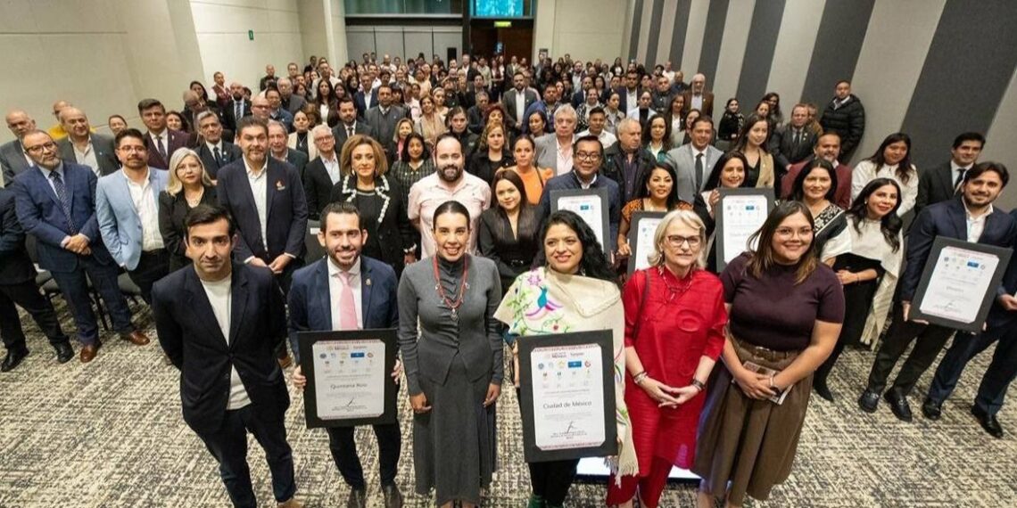 Recibe Puebla 41 distintivos de los estándares de calidad turística