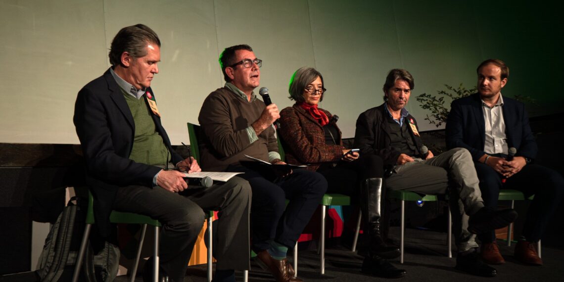 Electrificación y Justicia Social: Expertos Piden Inversión de $1,080 Millones para el Transporte Público en México