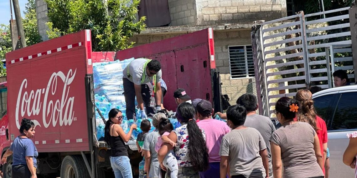 Industria Mexicana de Coca-Cola apoya la recuperación tras la tormenta Raymond