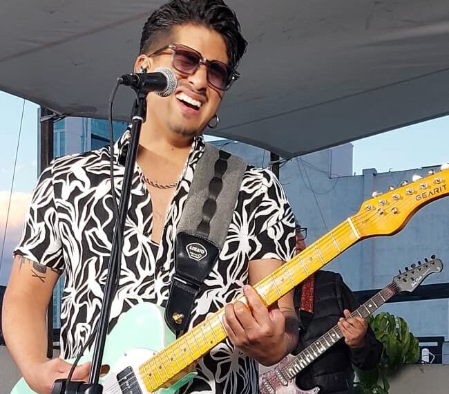 Toster renace en México con un emotivo showcase en Playhaus by Totalplay