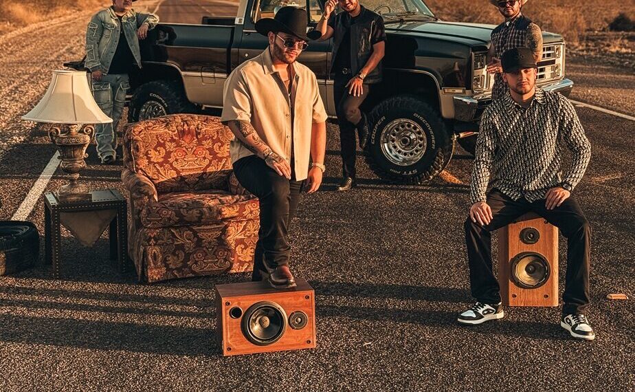 GRUPO ARRIESGADO PRESENTA “RESILIENCIA”, SU PROYECTO MÁS ÍNTIMO Y PODEROSO QUE SERÁ LANZADO EN 2026