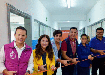 Fundación DEACERO impulsa el desarrollo comunitario con la inauguración de aula tecnológica en Guadalupe, Nuevo León