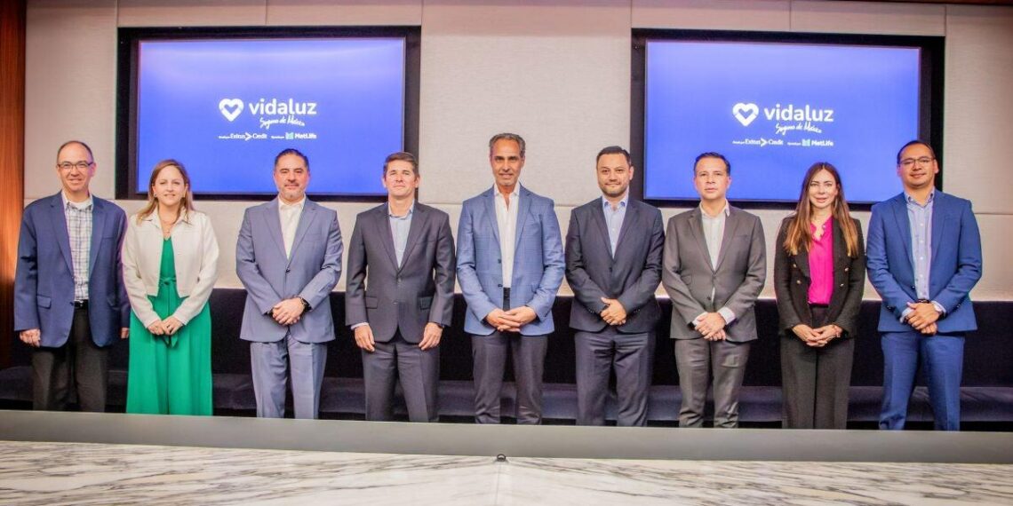 VidaLuz presenta portafolio de 10 pólizas para sectores sin protección financiera