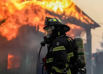 Chile declara estado de catástrofe por incendios; al menos 16 muertos