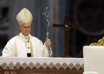 «Causa una herida profunda»: papa León XIV lamenta que la Iglesia cerrara las puertas a las víctimas de abuso
