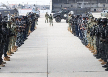 Gobierno de Sheinbaum realiza el tercer envío masivo de 37 reos a Estados Unidos en primer aniversario de Trump