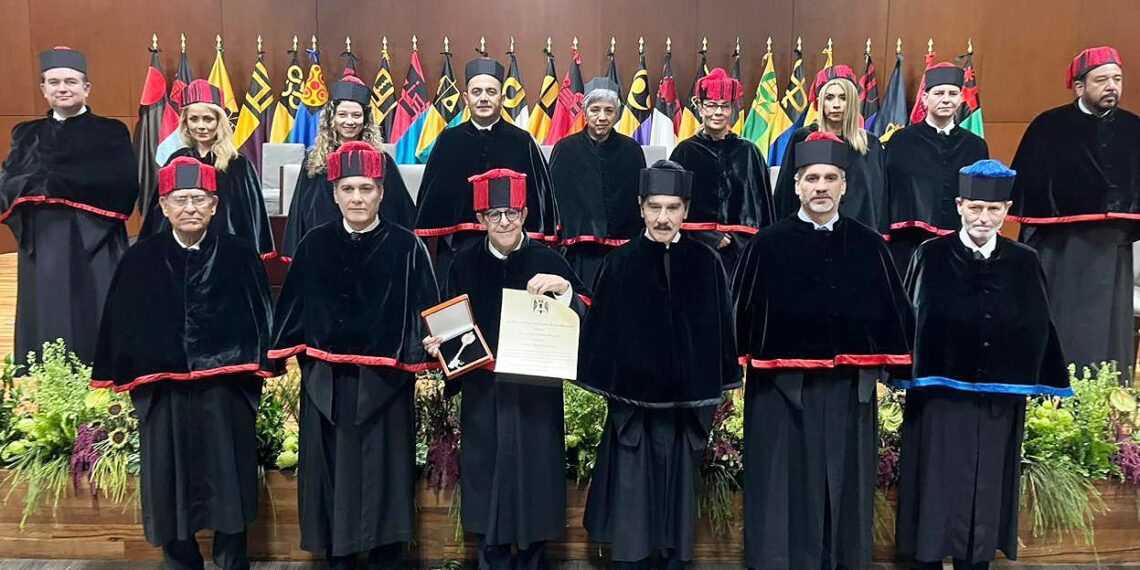 UAG otorga Doctorado Honoris Causa al Dr. Arturo Cherbowski