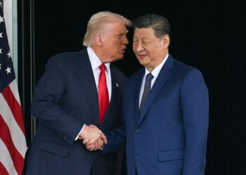 Xi Jinping y Donald Trump sostienen llamada antes de visita prevista a China