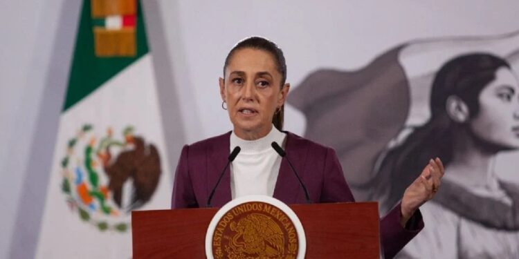 «México ha decidido su destino sin copiarle a nadie», responde Sheinbaum a la presidenta de Madrid tras comparación con Venezuela