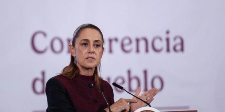 “Todo indica que fue la delincuencia organizada”, dice Sheinbaum tras denuncia de Grecia Quiroz contra políticos por el asesinato de Carlos Manzo