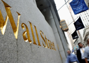 Wall Street abre en rojo tras el aumento de los precios del petróleo; el Dow Jones resta un 0.28%