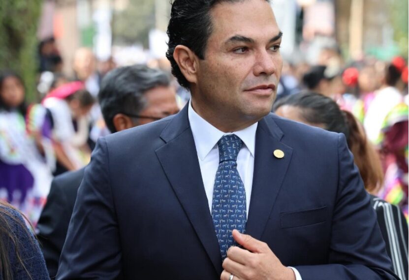 Llega sin votos: Vargas entra al Senado por la puerta trasera de la primera minoría