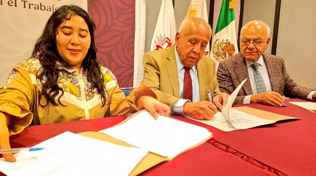 SEP e Injuve CDMX firman acuerdo para ampliar capacitación laboral a jóvenes