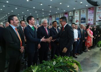 Gobernador Villarreal advierte contra noticias falsas y regresos oligárquicos