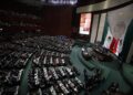 Diputados avalan tope a pensiones públicas en medio de protestas por retroactividad