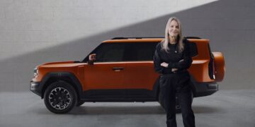 La serie premium G de JETOUR presenta su nueva identidad visual «Cresta de Acero» dirigida por la legendaria diseñadora Paula Scher