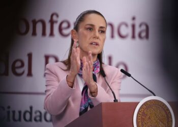 ‘Sheinbaum está agotada, dubitativa e indecisa por presiones de Trump’: Advierte el diario WSJ