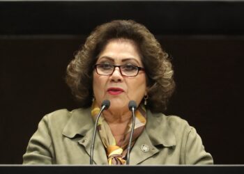 Piden promover el patrimonio artesanal y gastronómico nacional en terminales aéreas